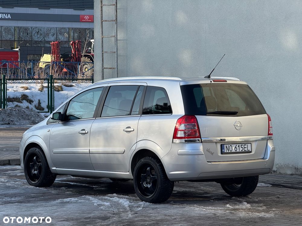 Opel Zafira 1.6 16V Comfort - 3