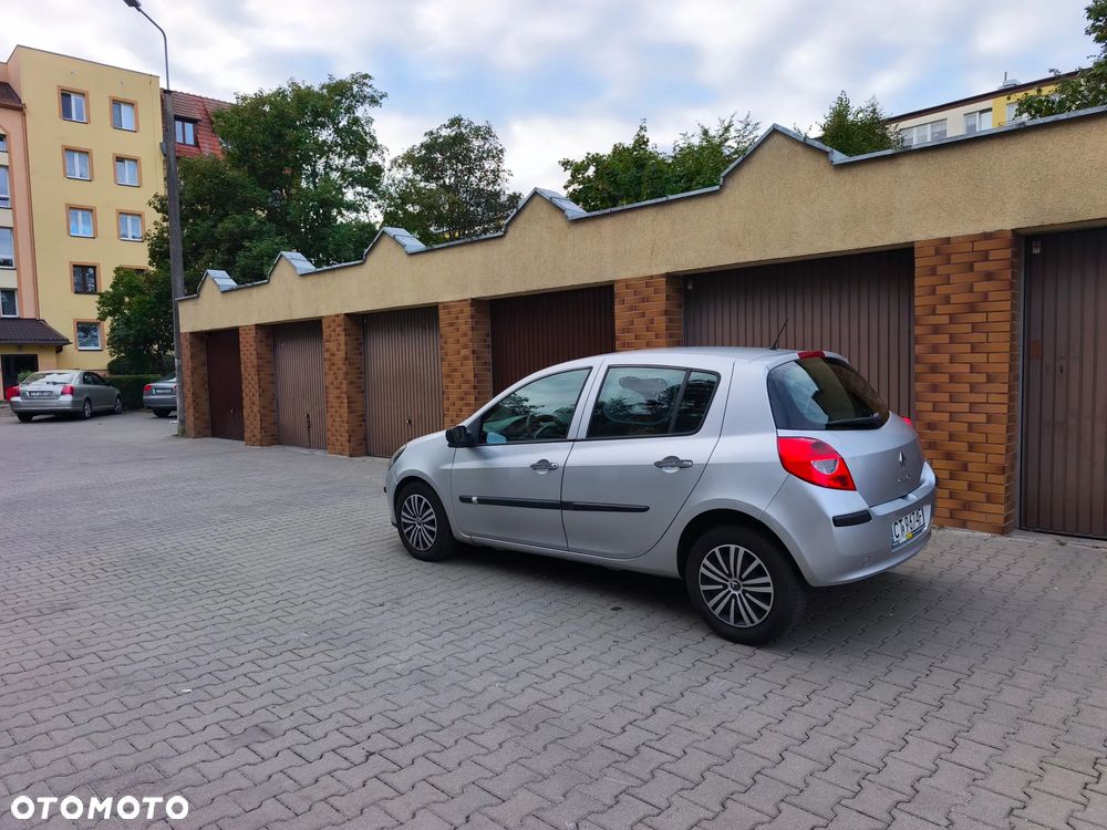 Renault Clio - 6