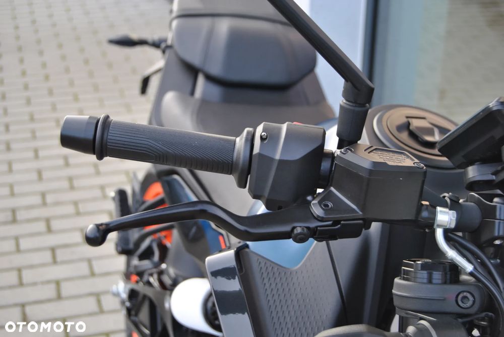 KTM Duke - 25