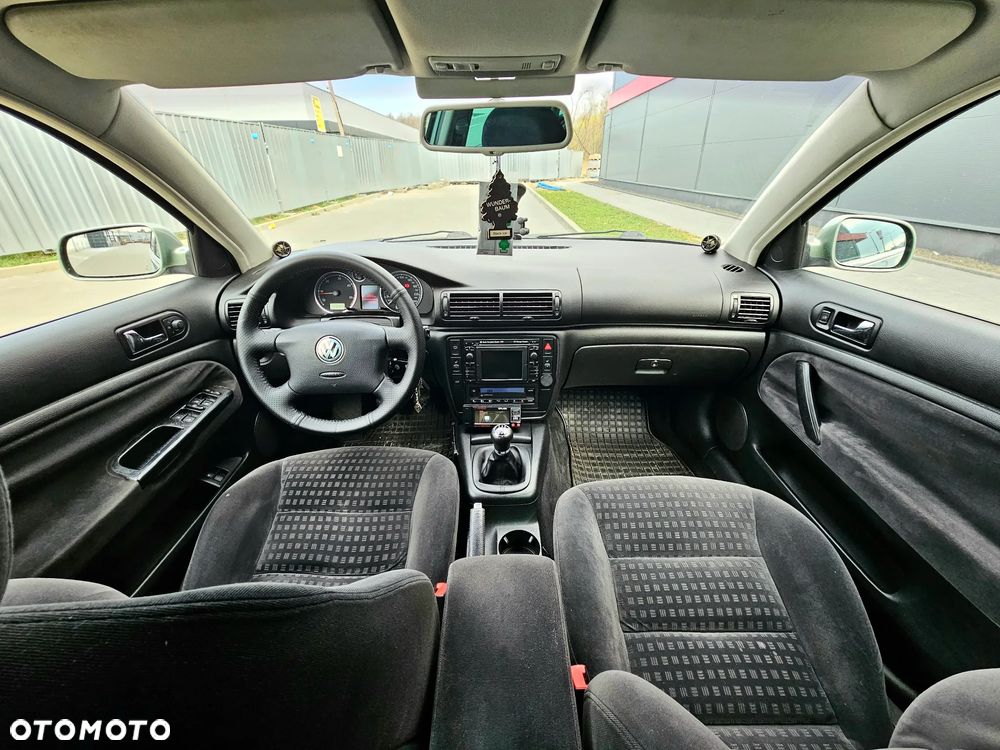 Volkswagen Passat 1.9 TDI Comfortline Family - 5