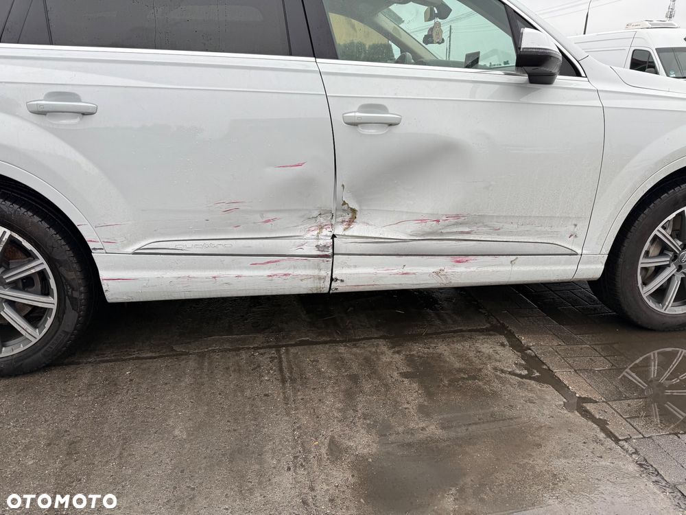 Audi Q7 3.0 TFSI Quattro Tiptronic - 5