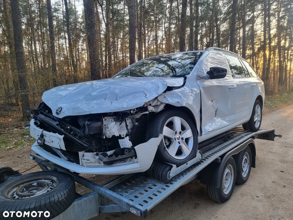 Skoda Octavia 1.6 TDI Premium Edition - 37