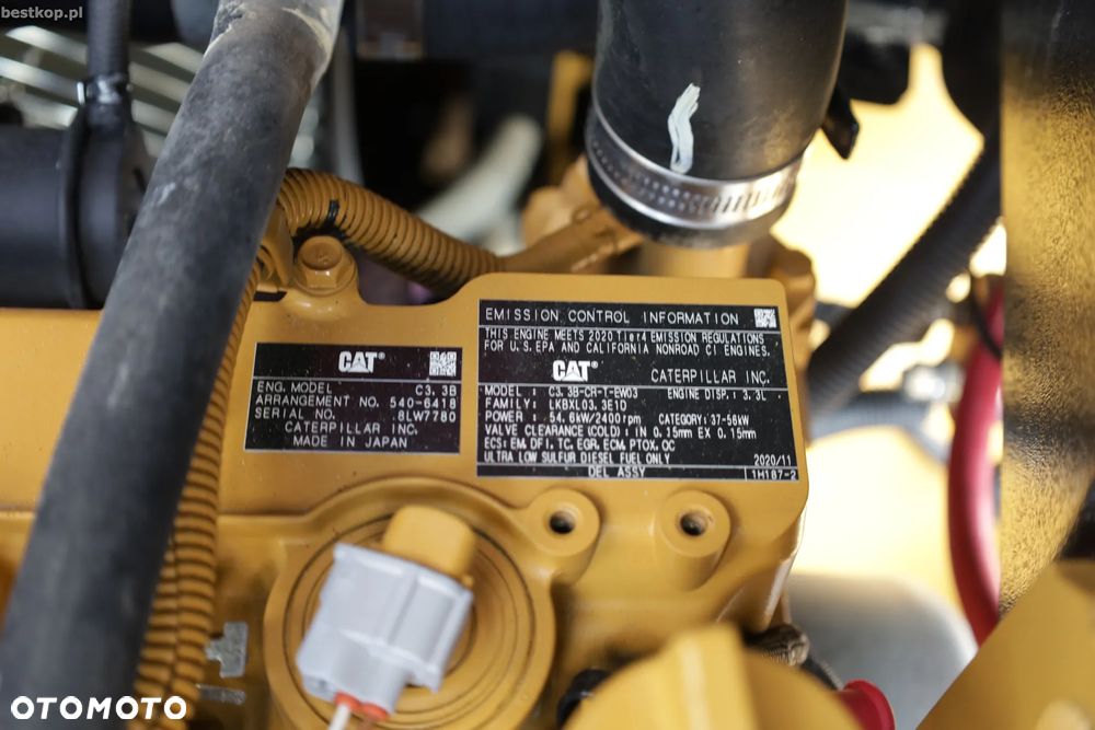 Caterpillar CAT 906M - 38