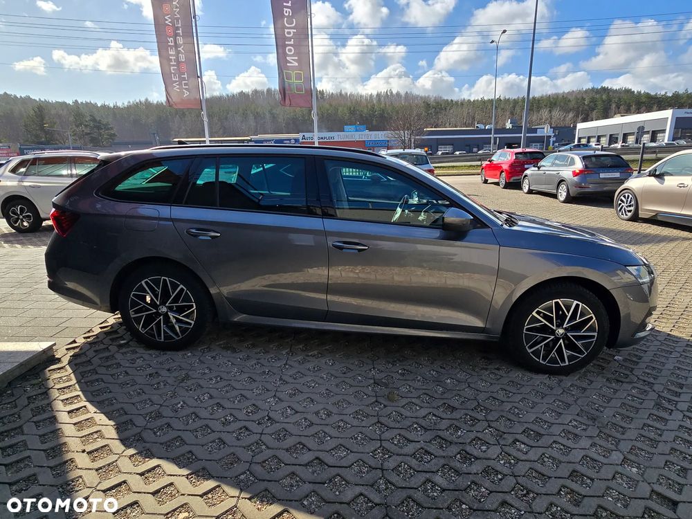 Skoda Octavia 2.0 TDI Selection DSG - 5