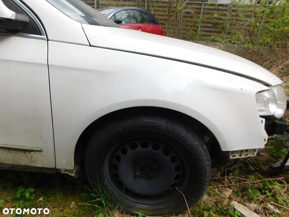 błotnik prawy przód VW PASSAT B6 LB9A - 1