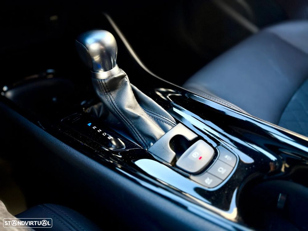 Toyota C-HR 1.8 HSD Exclusive+P.Luxury - 24