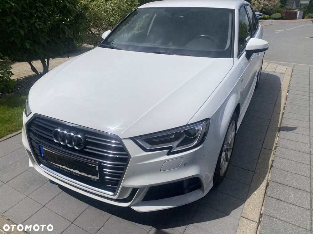 Audi A3 Sportback 1.5 TFSI S tronic - 1