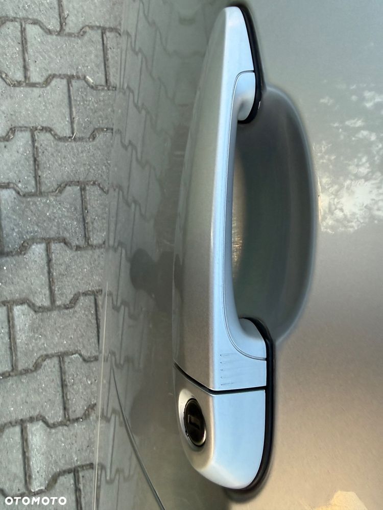 BMW Seria 3 320i Edition Exclusive - 18