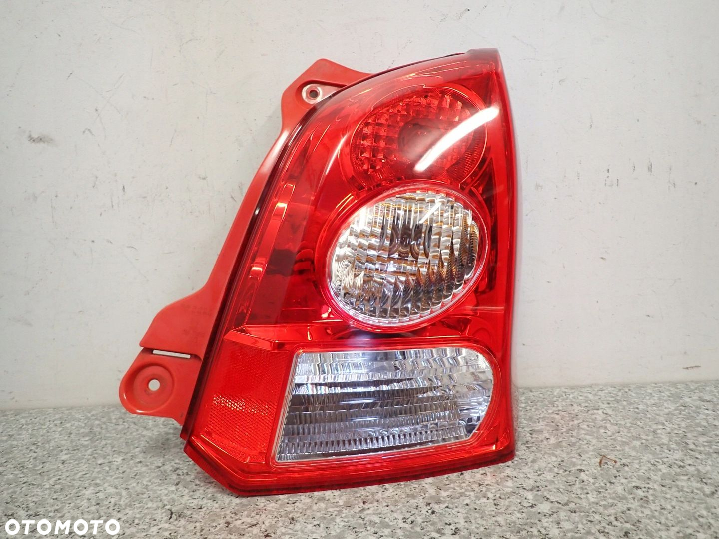 SUZUKI ALTO NISSAN PIXO 09- LAMPA TYLNA PRAWA - 3