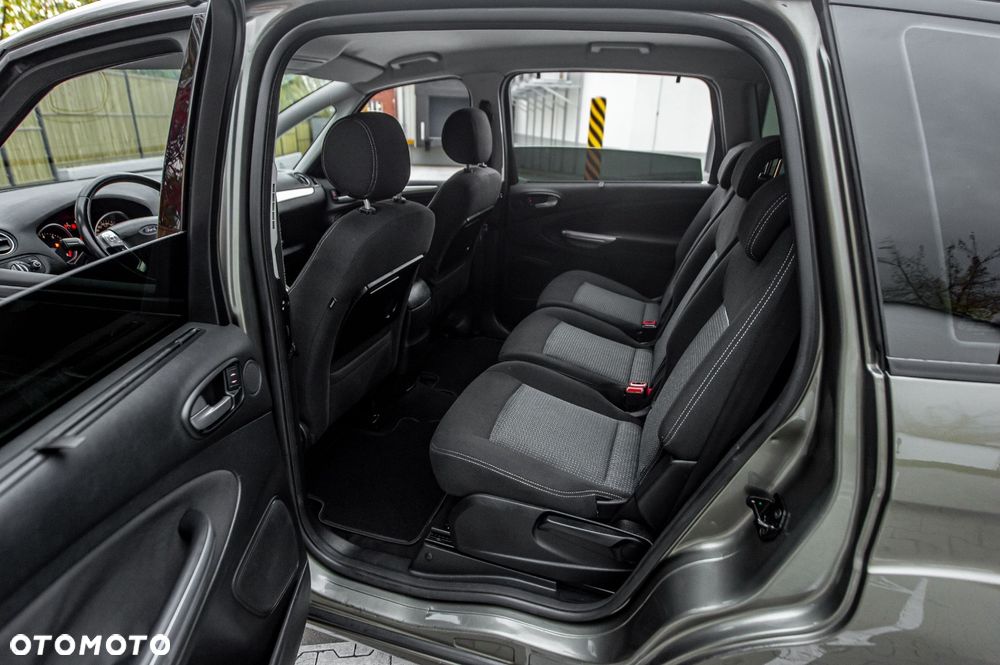 Ford S-Max 2.0 Viva Titanium - 24