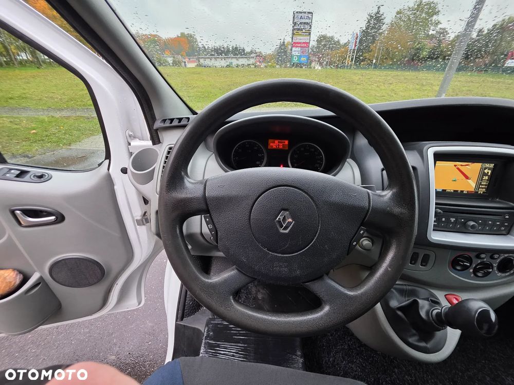 Renault Trafic - 15