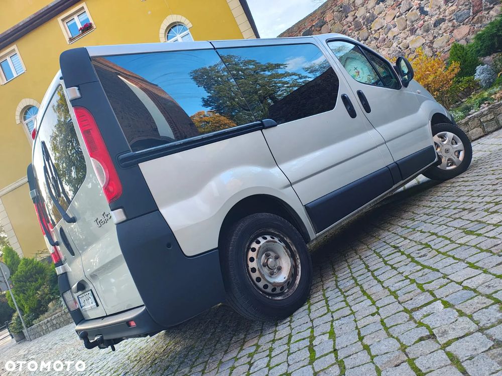 Renault Trafic - 18