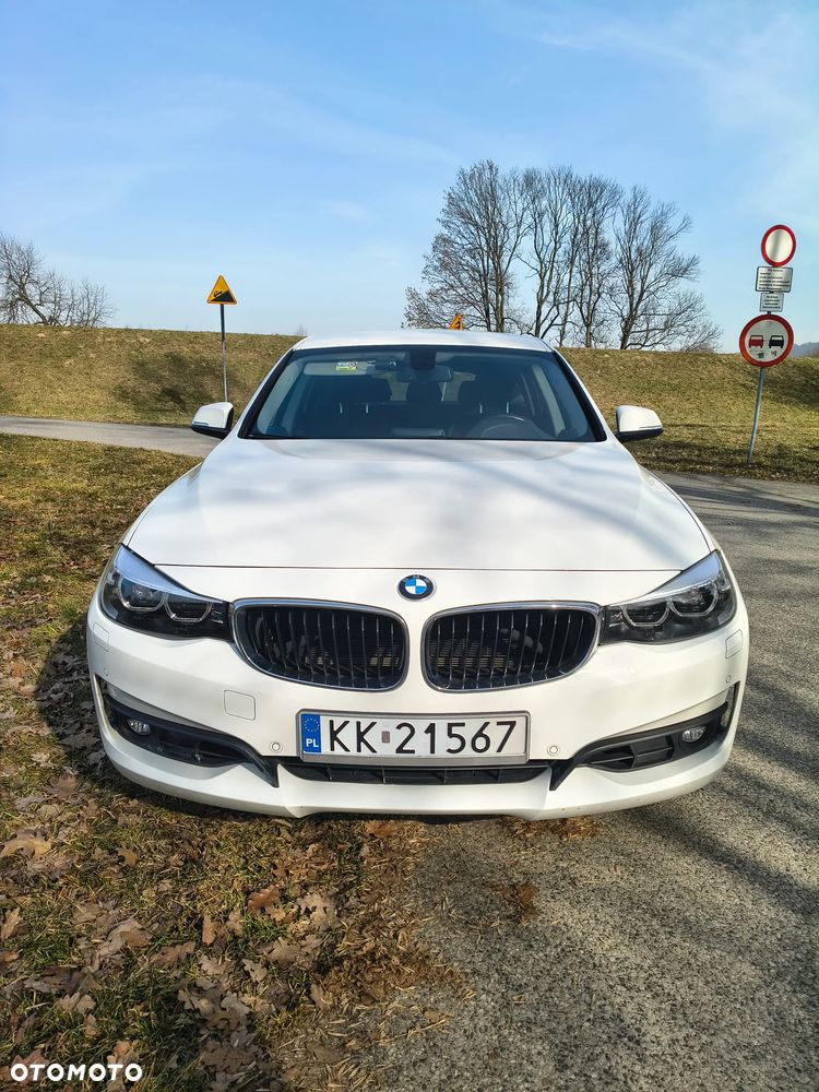 BMW 3GT 320i xDrive - 12