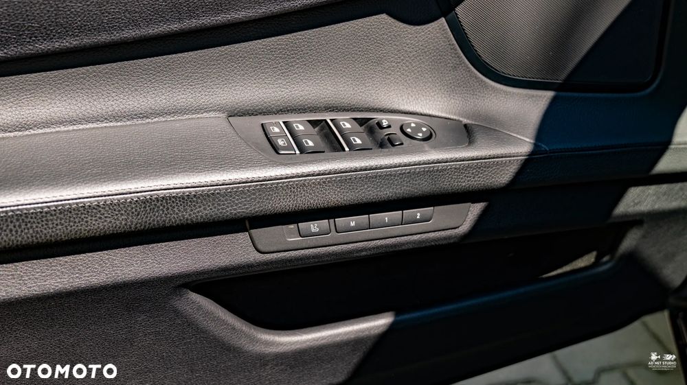 BMW Seria 7 730d - 30