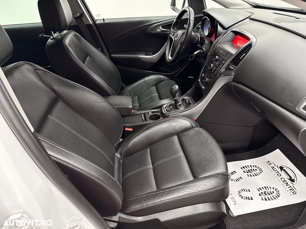 Opel Astra 2.0 CDTI Cosmo - 15