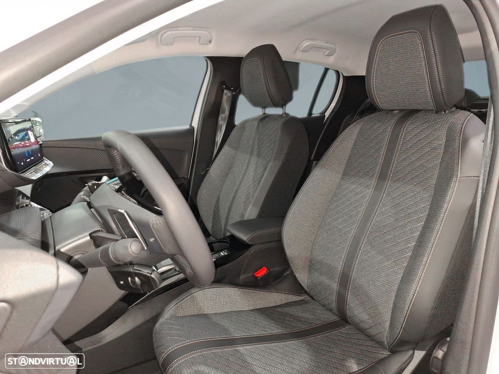 Peugeot 208 1.2 Hybrid Allure e-DCS6 — fotografia 11