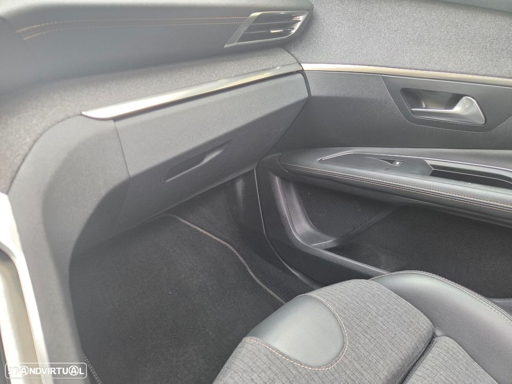 Peugeot 3008 1.5 BlueHDi GT Line EAT8 - 40