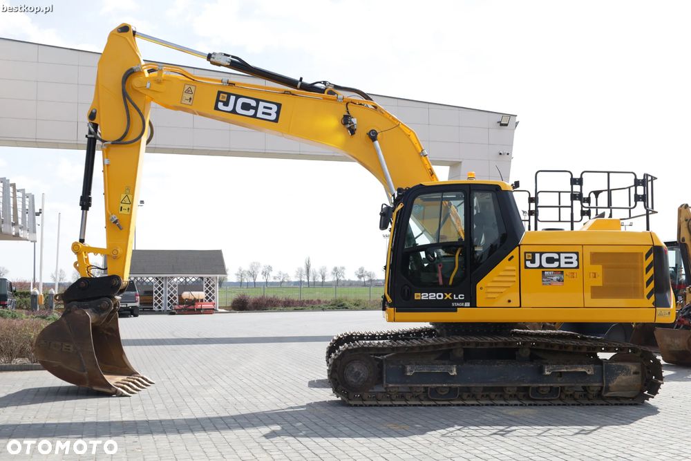 JCB 220X - 3