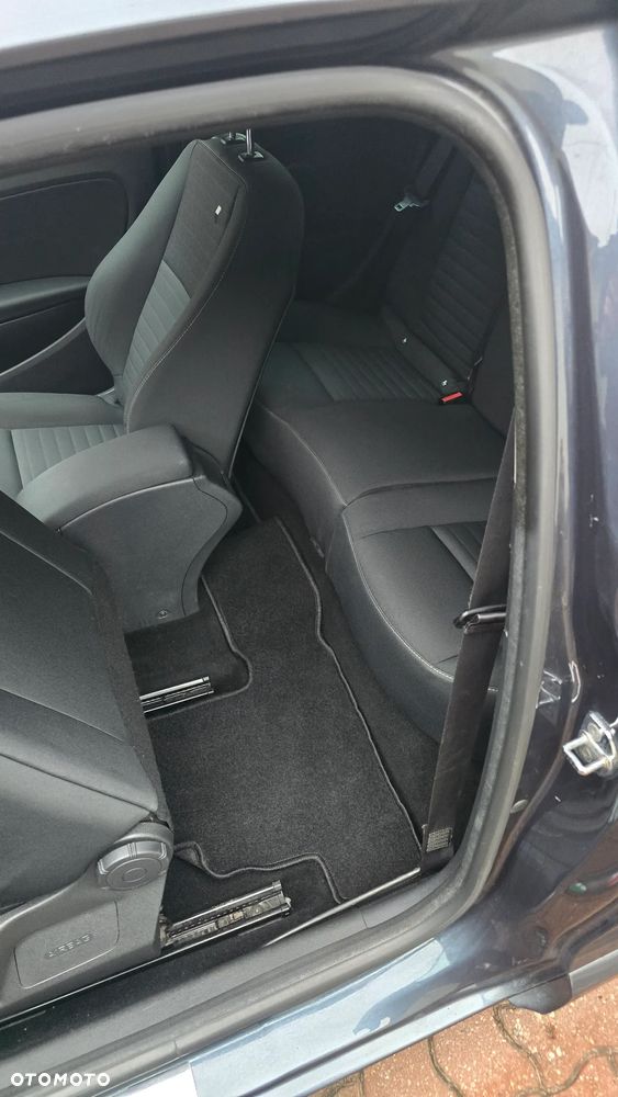 Renault Megane 1.6 16V Limited - 7