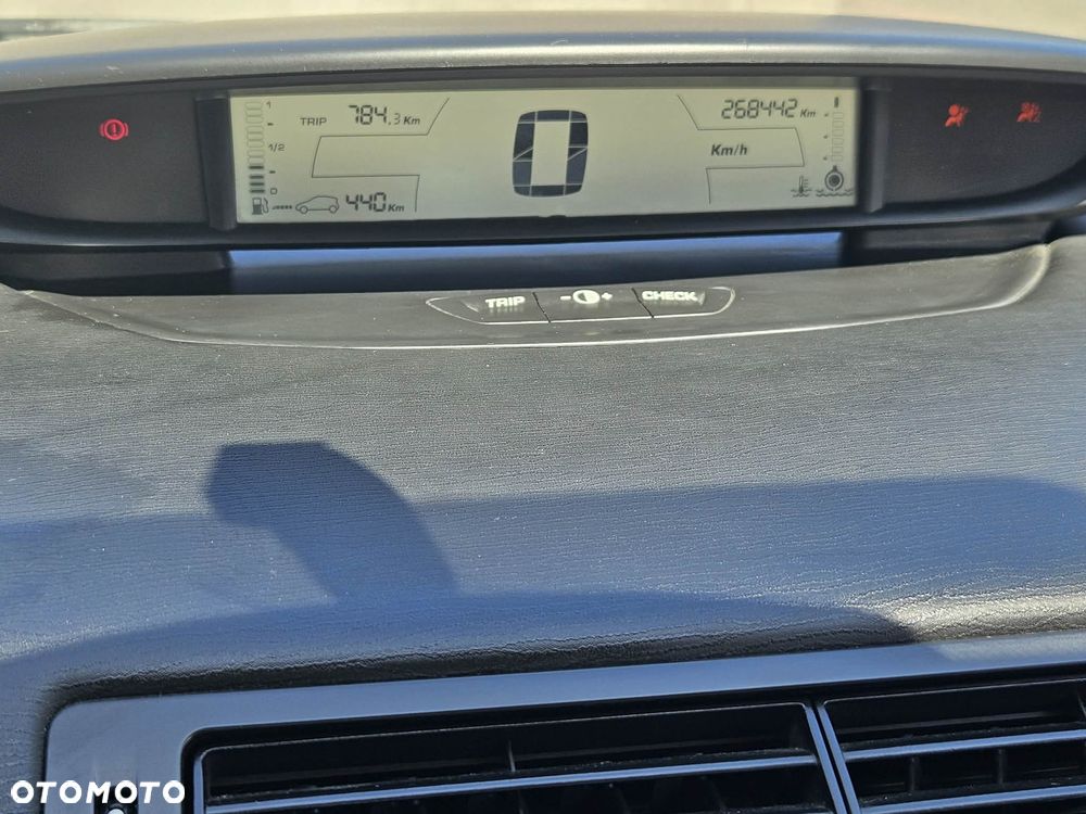 Citroën C4 - 8