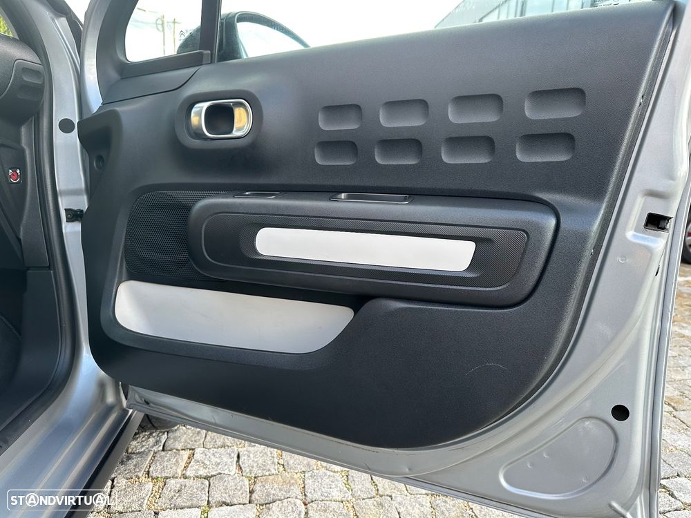 Citroën C3 1.2 PureTech Shine - 9