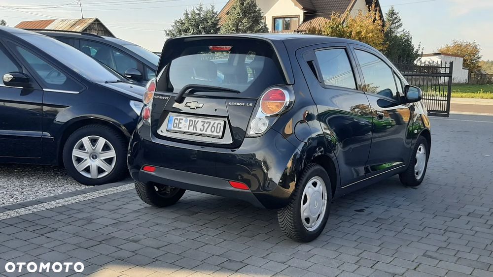 Chevrolet Spark - 4