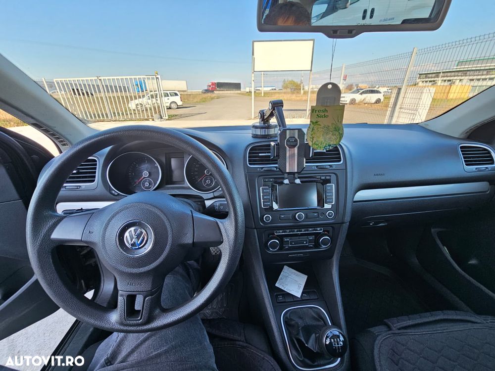 Volkswagen Golf 1.6 TDI DPF Trendline - 4