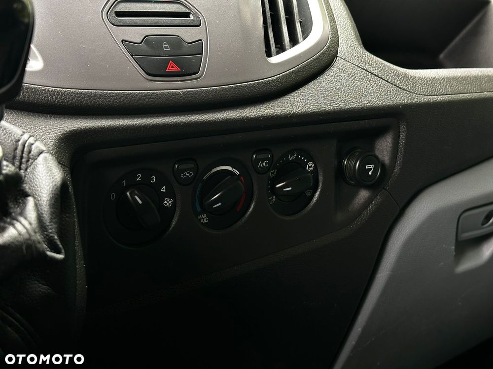 Ford TRANSIT - 19