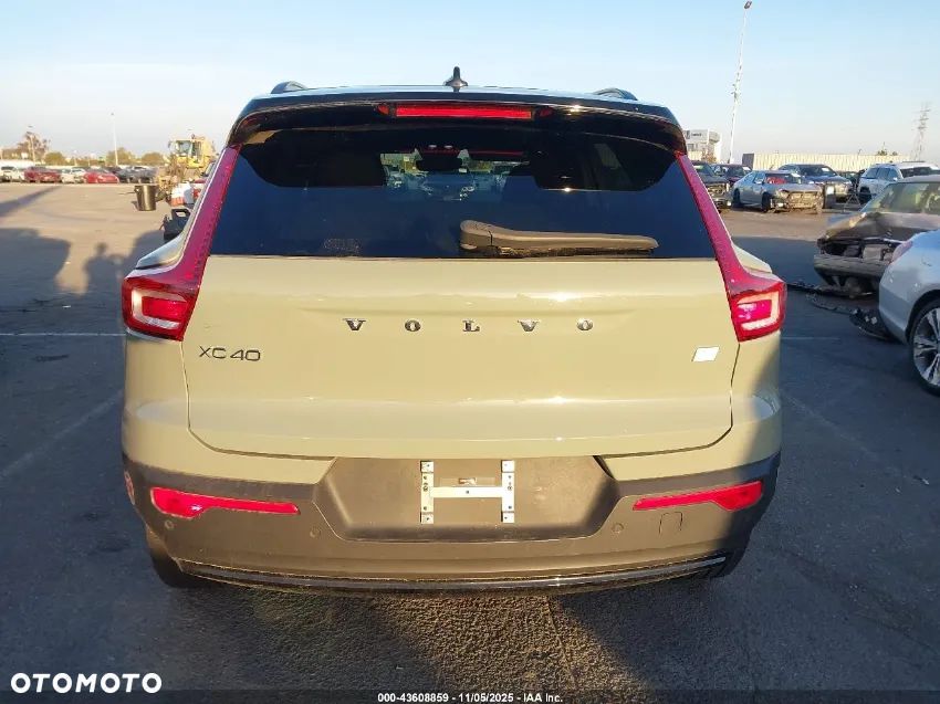 Volvo XC 40 - 9