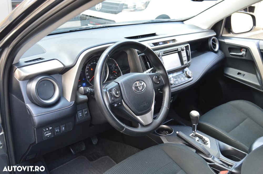 Toyota RAV4 2.2 D-4D 4x4 Automatik Edition - 17