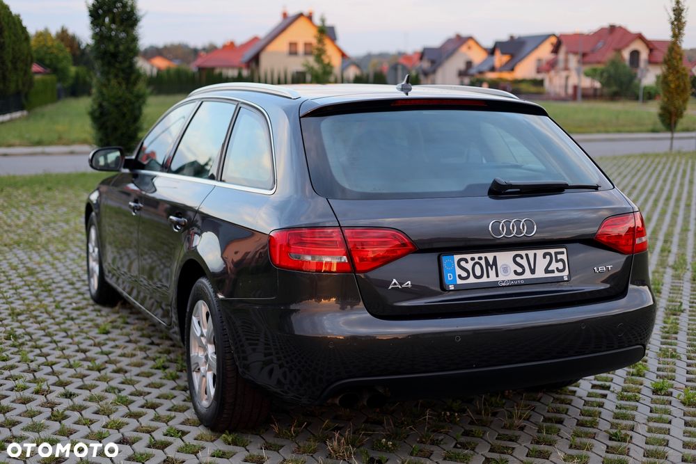 Audi A4 Avant 1.8 TFSI - 11