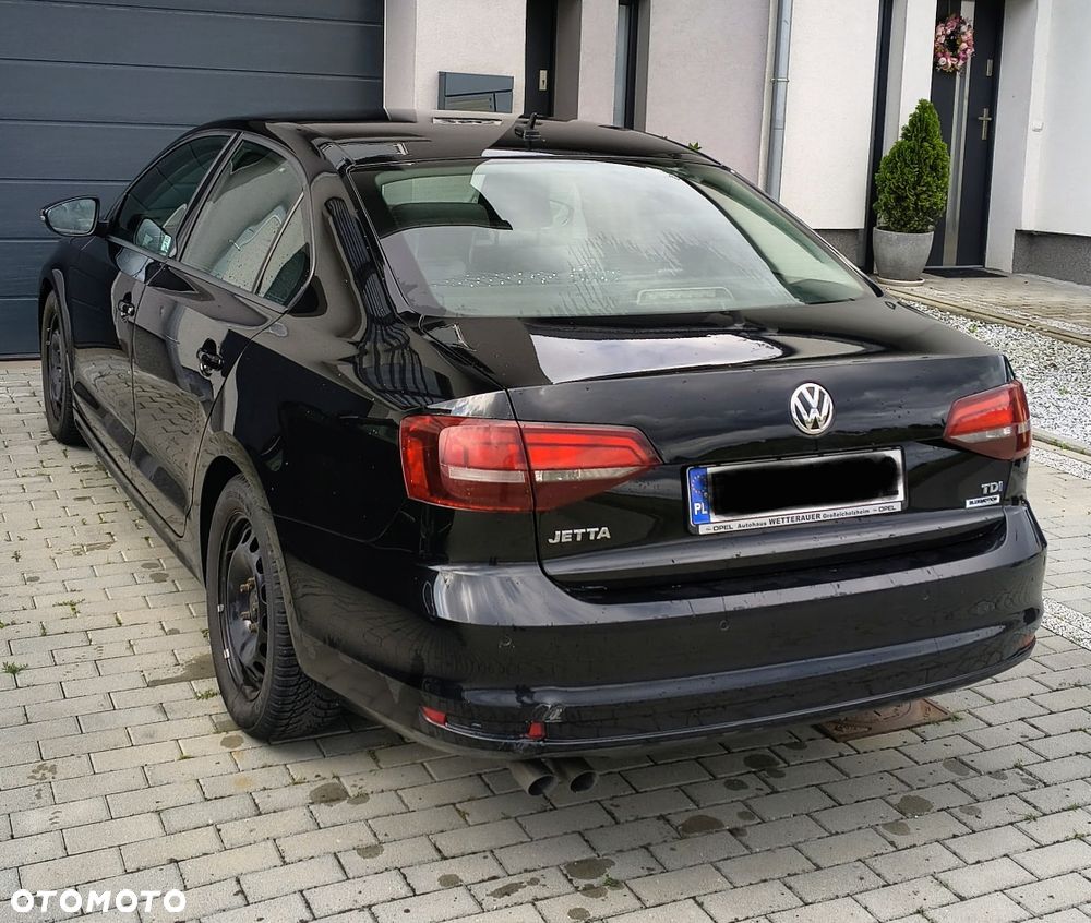 Volkswagen Jetta - 4