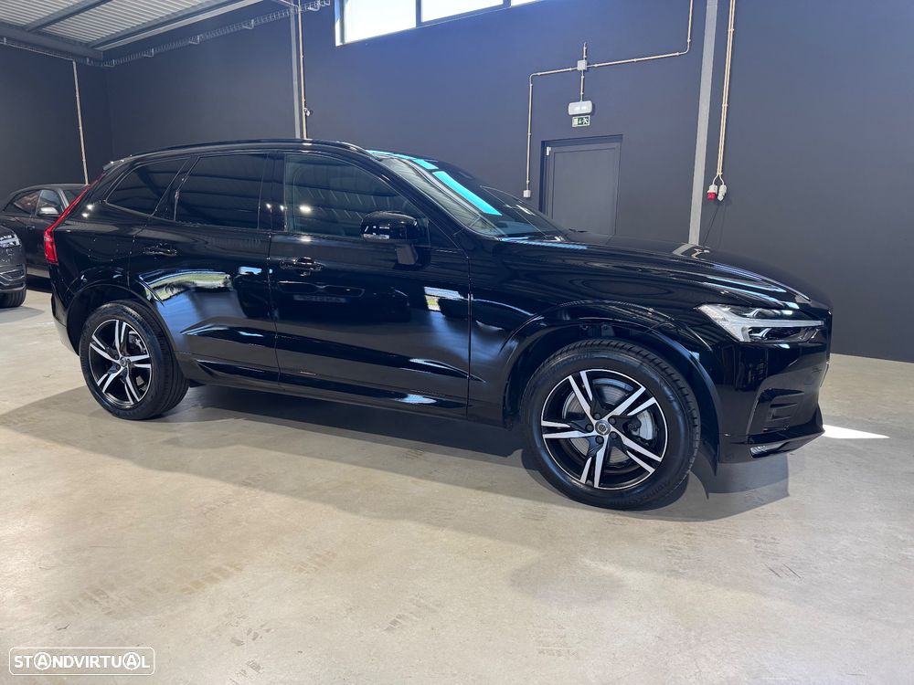 Volvo XC 60 2.0 B4 R-Design Geartronic - 9