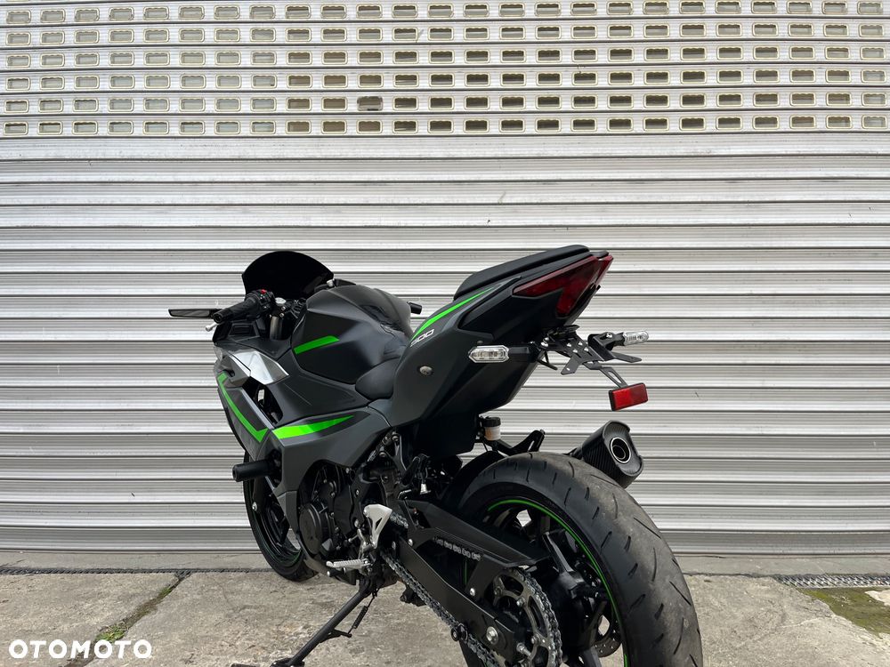 Kawasaki Ninja - 11