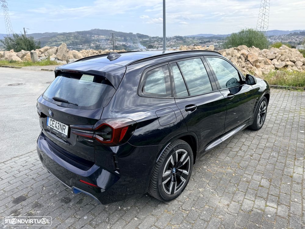 BMW iX3 M Sport Impressive - 15