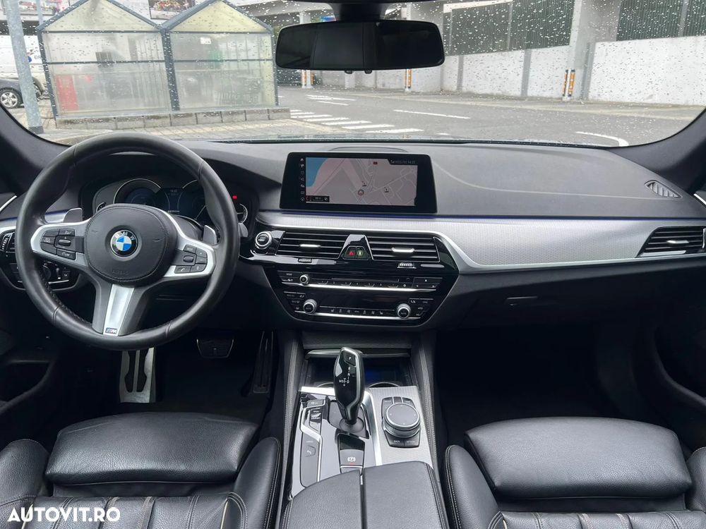 BMW Seria 5 530e Aut. M Sport Edition - 14