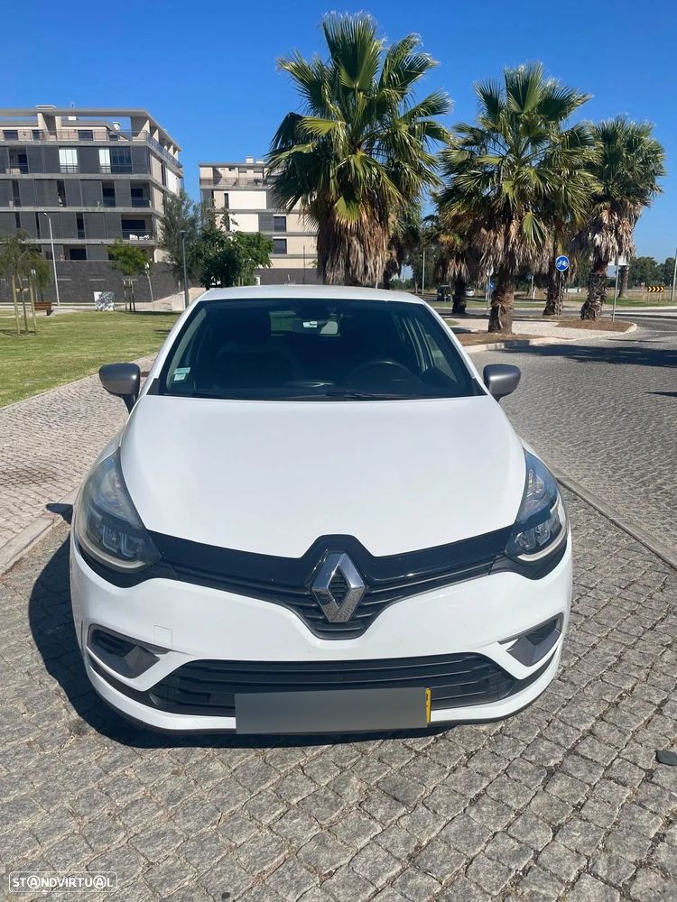 Renault Clio - 12
