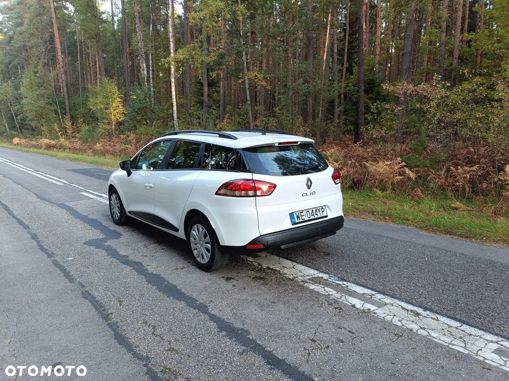Renault Clio - 36