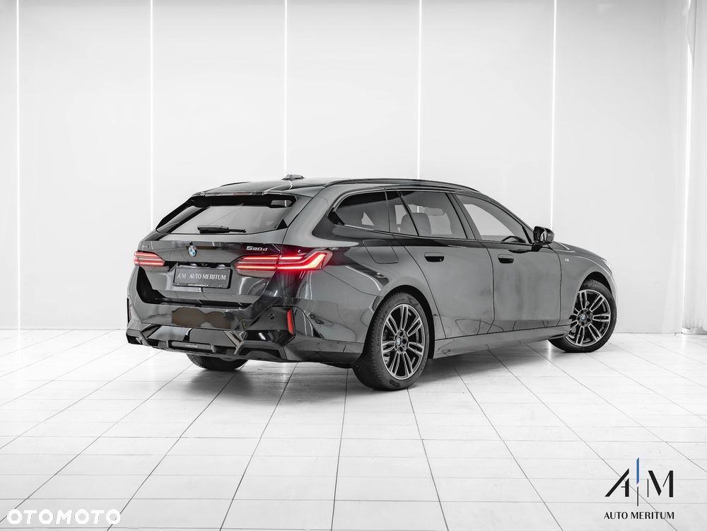 BMW Seria 5 520d xDrive - 4