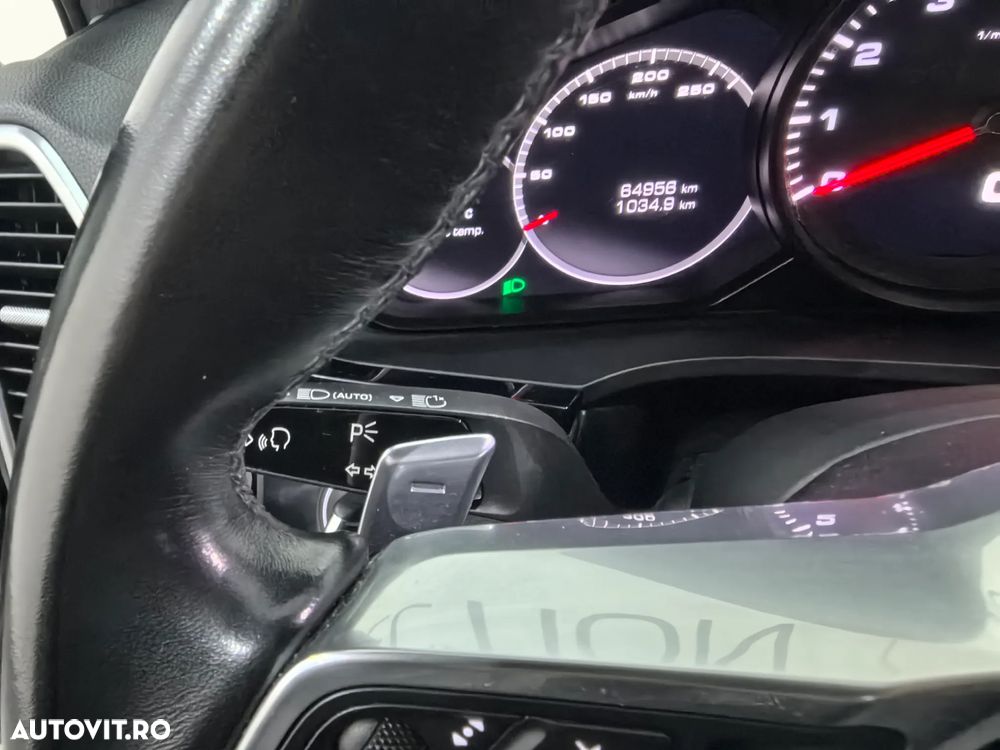 Porsche Cayenne - 20