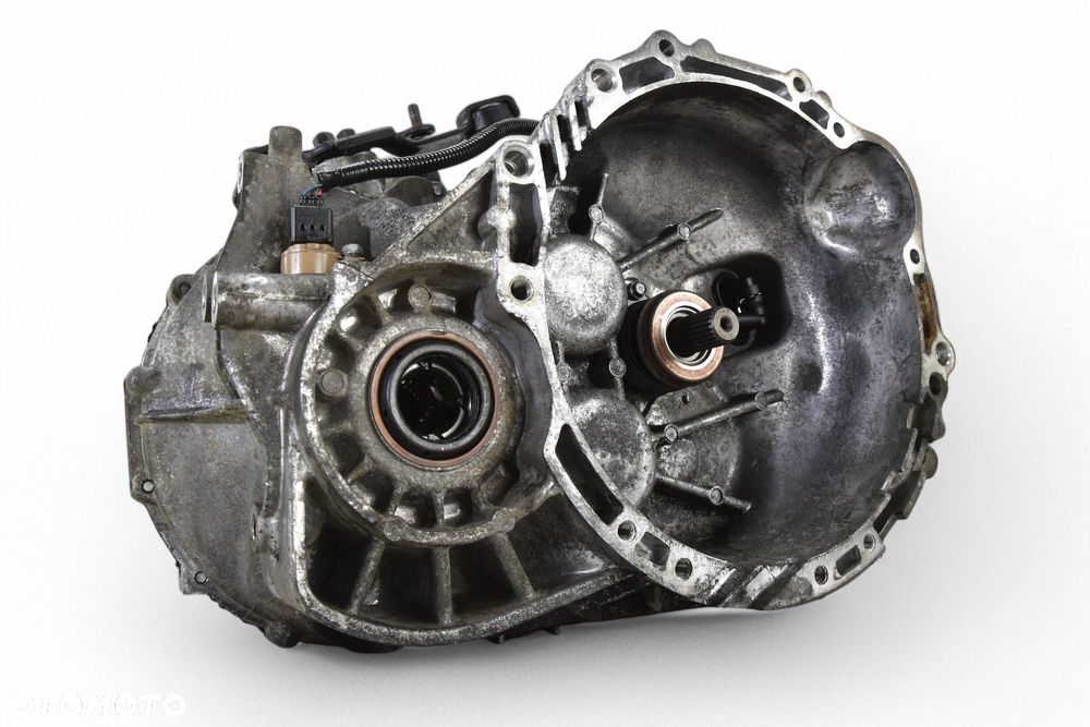 Skrzynia Biegów HYUNDAI TUCSON KIA SPORTAGE II 2.0 CRDI S815JE 2WD - 1