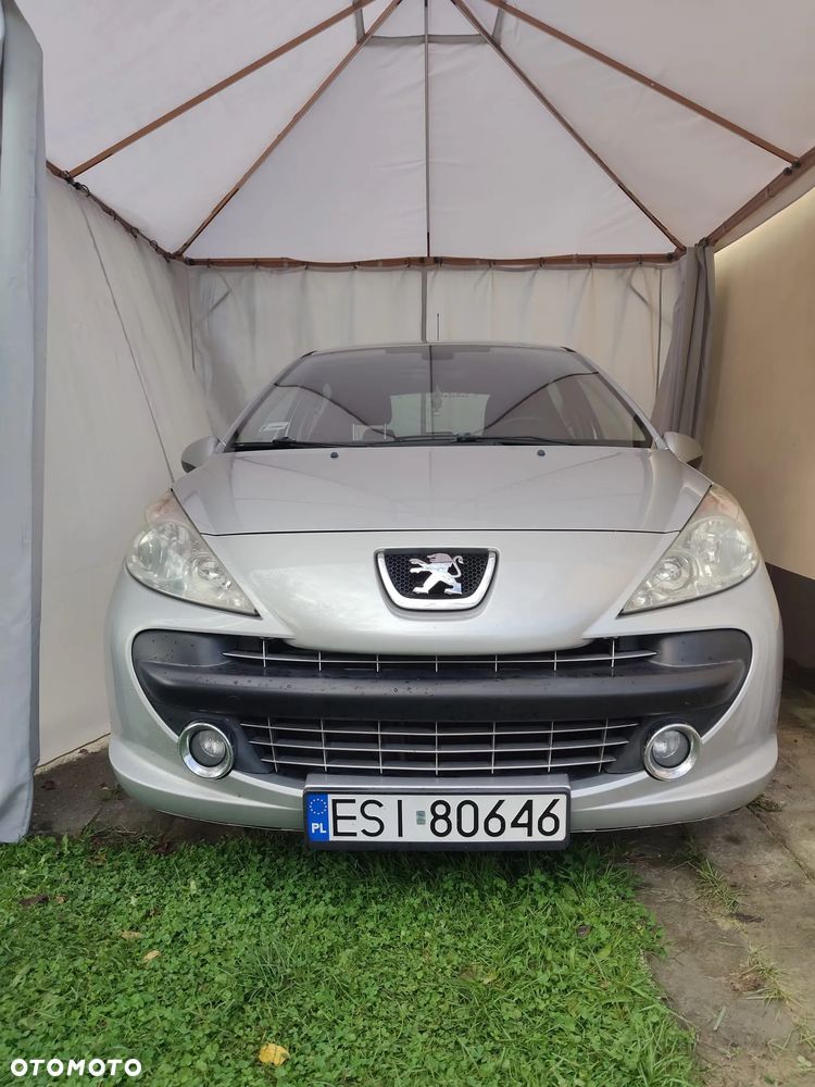 Peugeot 207 1.4 16V Presence - 17
