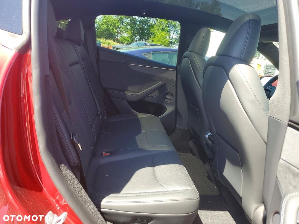 Tesla Model Y Long Range Dual Motor AWD - 10