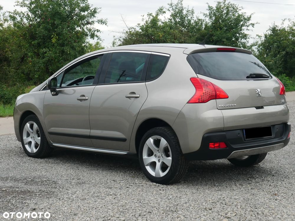 Peugeot 3008 1.6 HDi Premium - 12