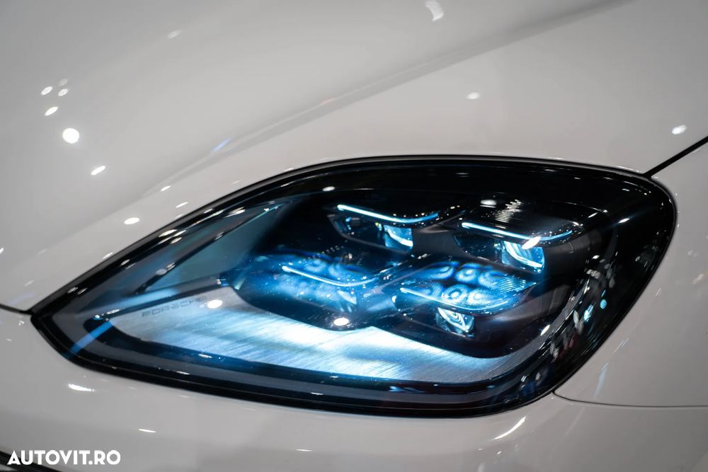 Porsche Cayenne Coupe Standard - 17