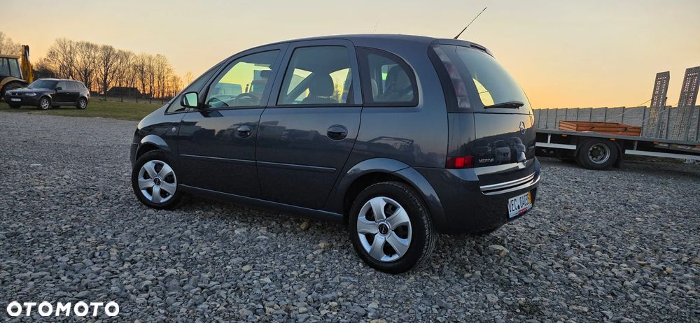 Opel Meriva - 17