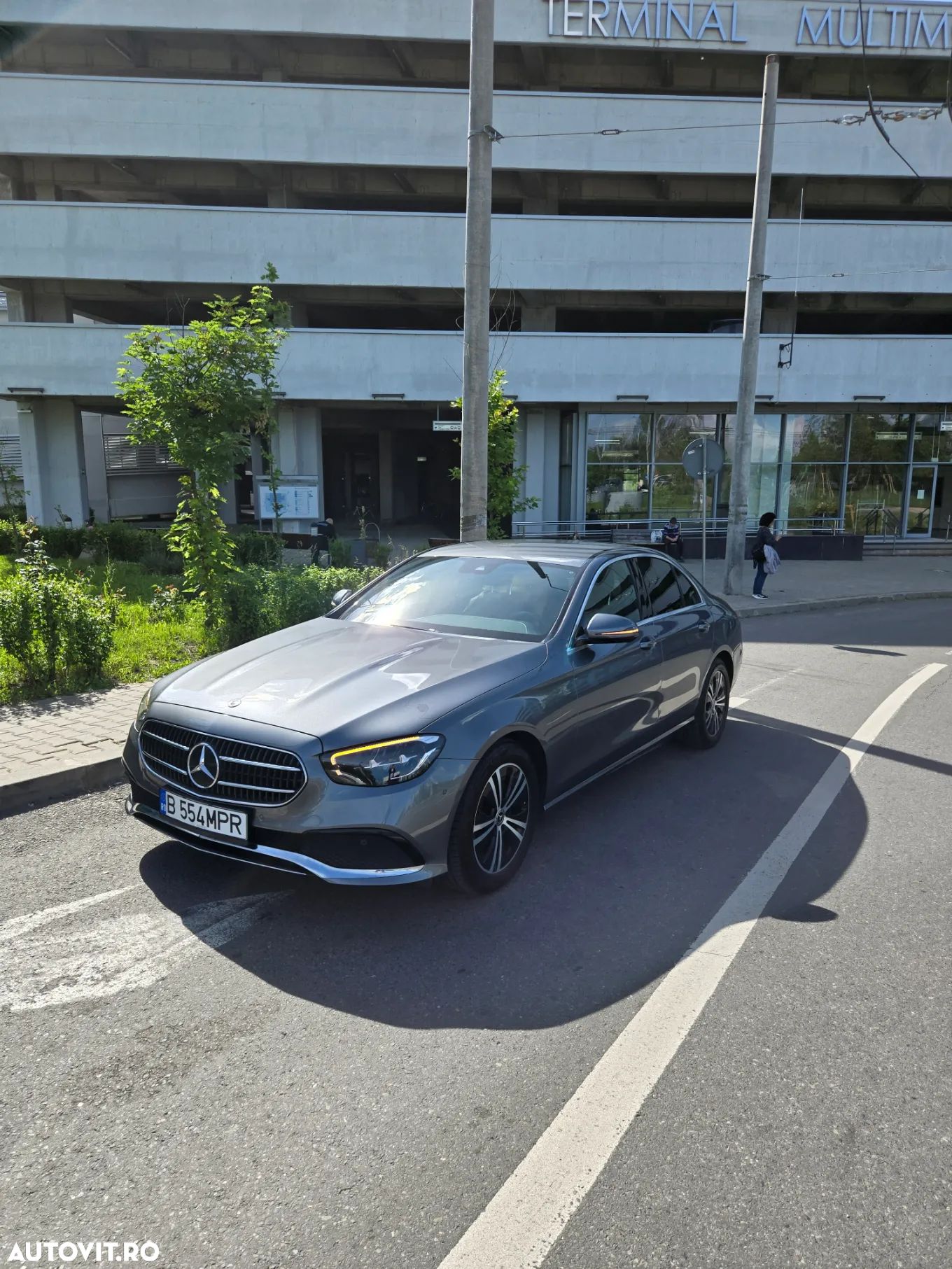 Mercedes-Benz E 200 d 9G-TRONIC Avantgarde - 1