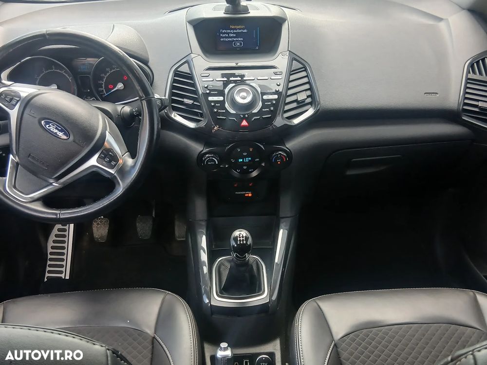 Ford EcoSport - 11