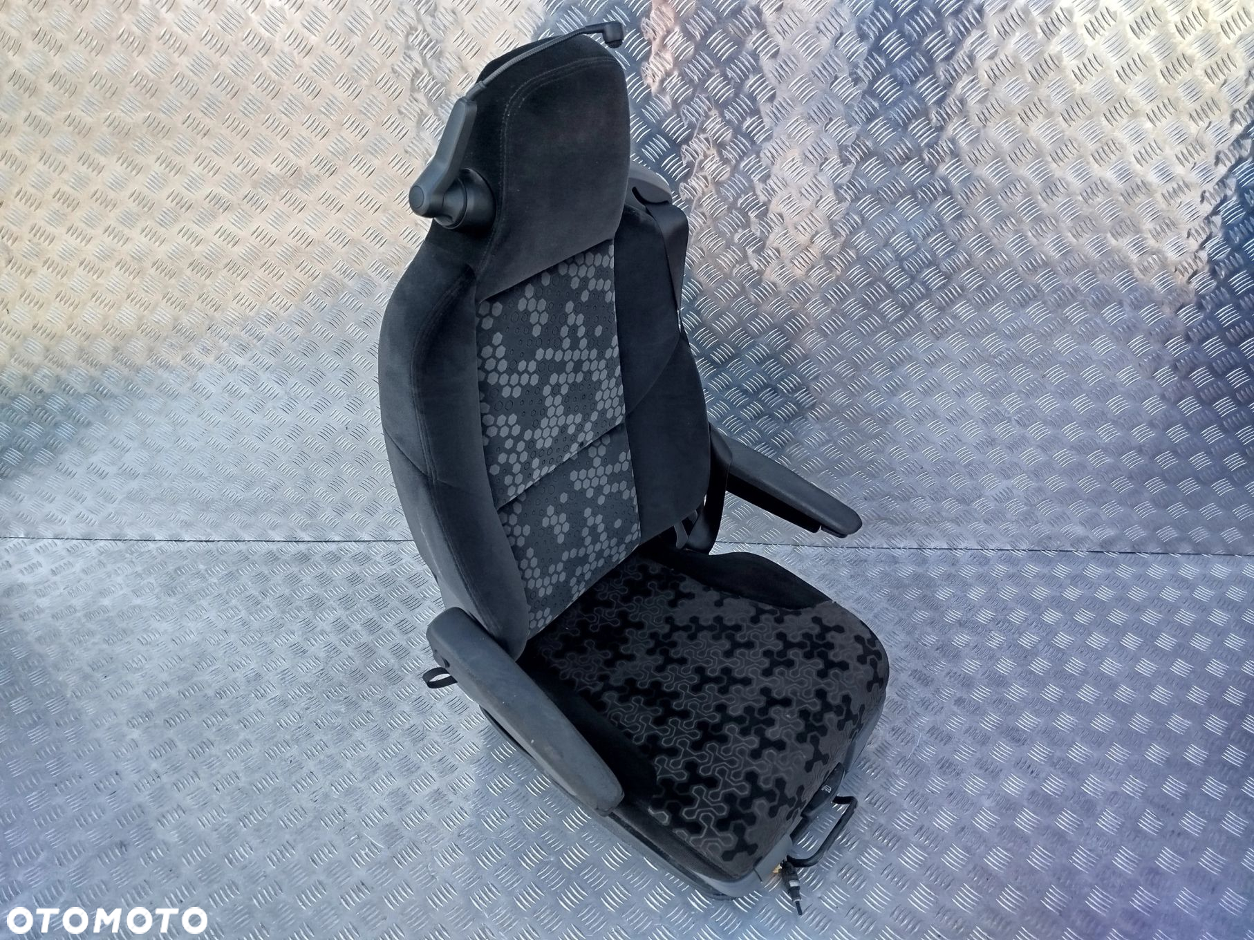 FOTEL KIEROWCY RECARO SCANIA STREAMLINE - 2