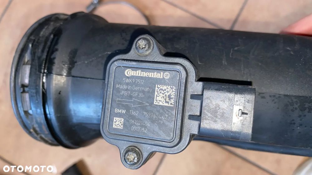 BMW X3 F25 DOLOT POWIETRZA RURA PRZEPŁYWOMIERZ 1054695 7593624 - 4